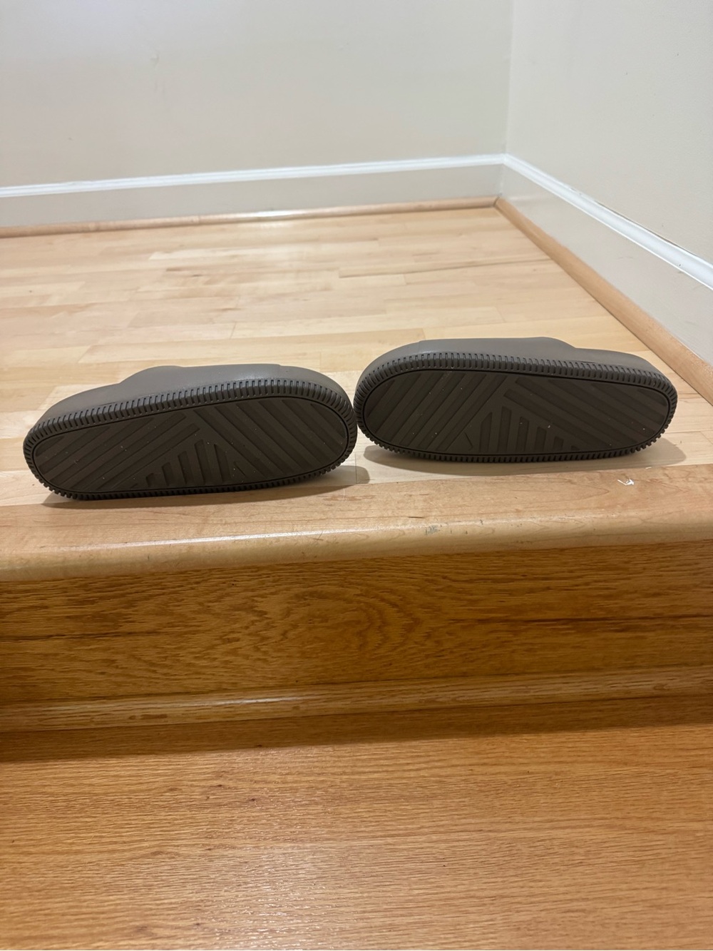 Nike Women’s Brown Slip-On Slide Sandals - Picture 6 of 7
